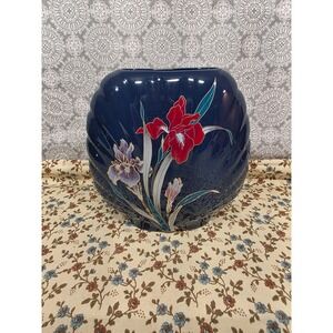 Fine China Japan Vase Floral Irises Red‎ Purple Blue Gold Accent Home Decor